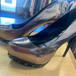 *NWOB* Simply Vera High Heels